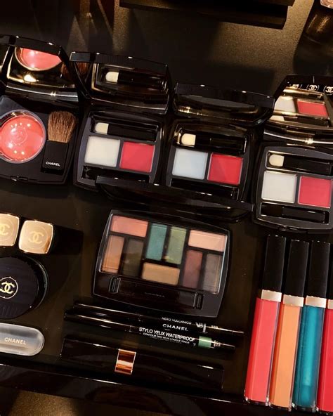 chanel ss18 makeup collection